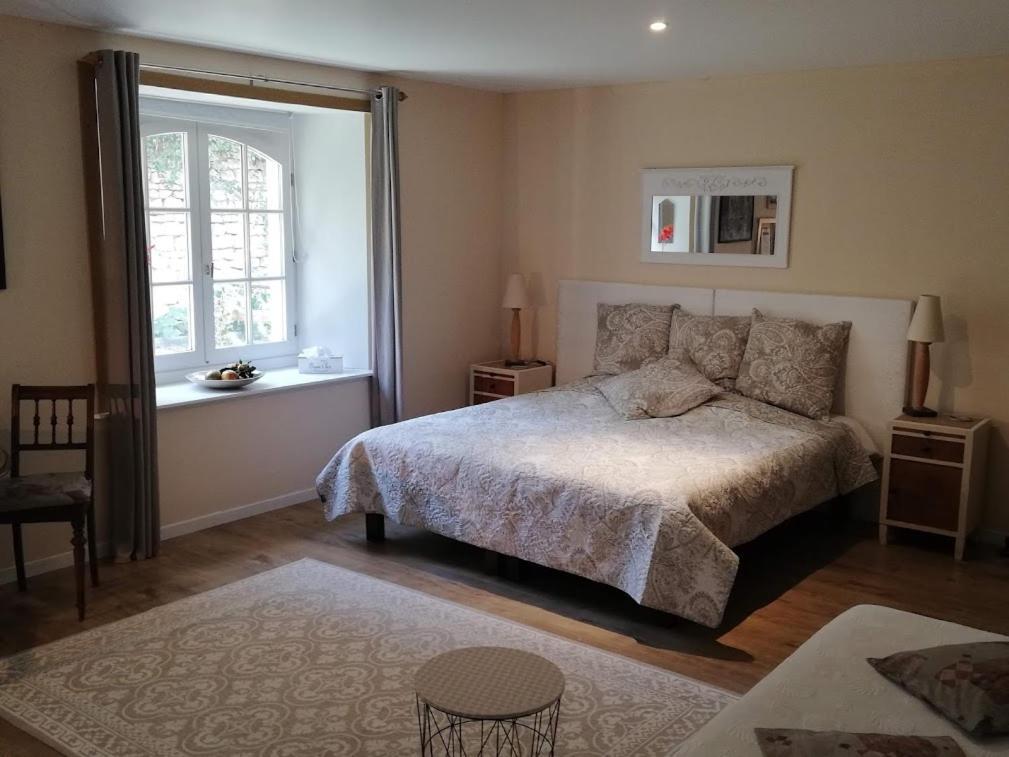 Le Domaine Des Platanes Bed & Breakfast Bourg-Charente Luaran gambar