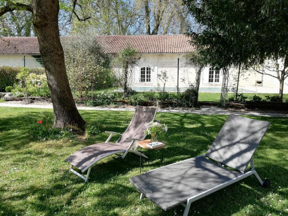 Le Domaine Des Platanes Bed & Breakfast Bourg-Charente Luaran gambar