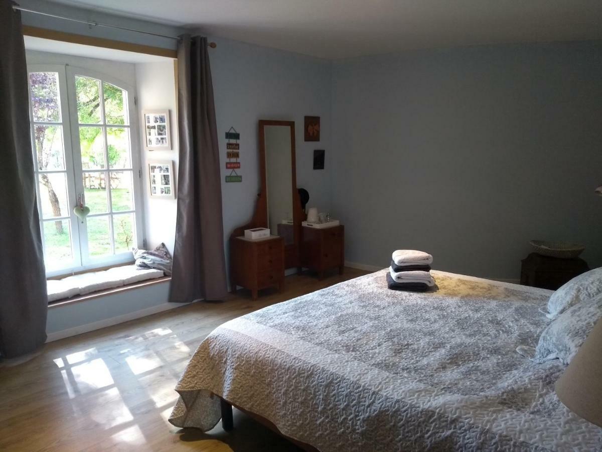 Le Domaine Des Platanes Bed & Breakfast Bourg-Charente Luaran gambar